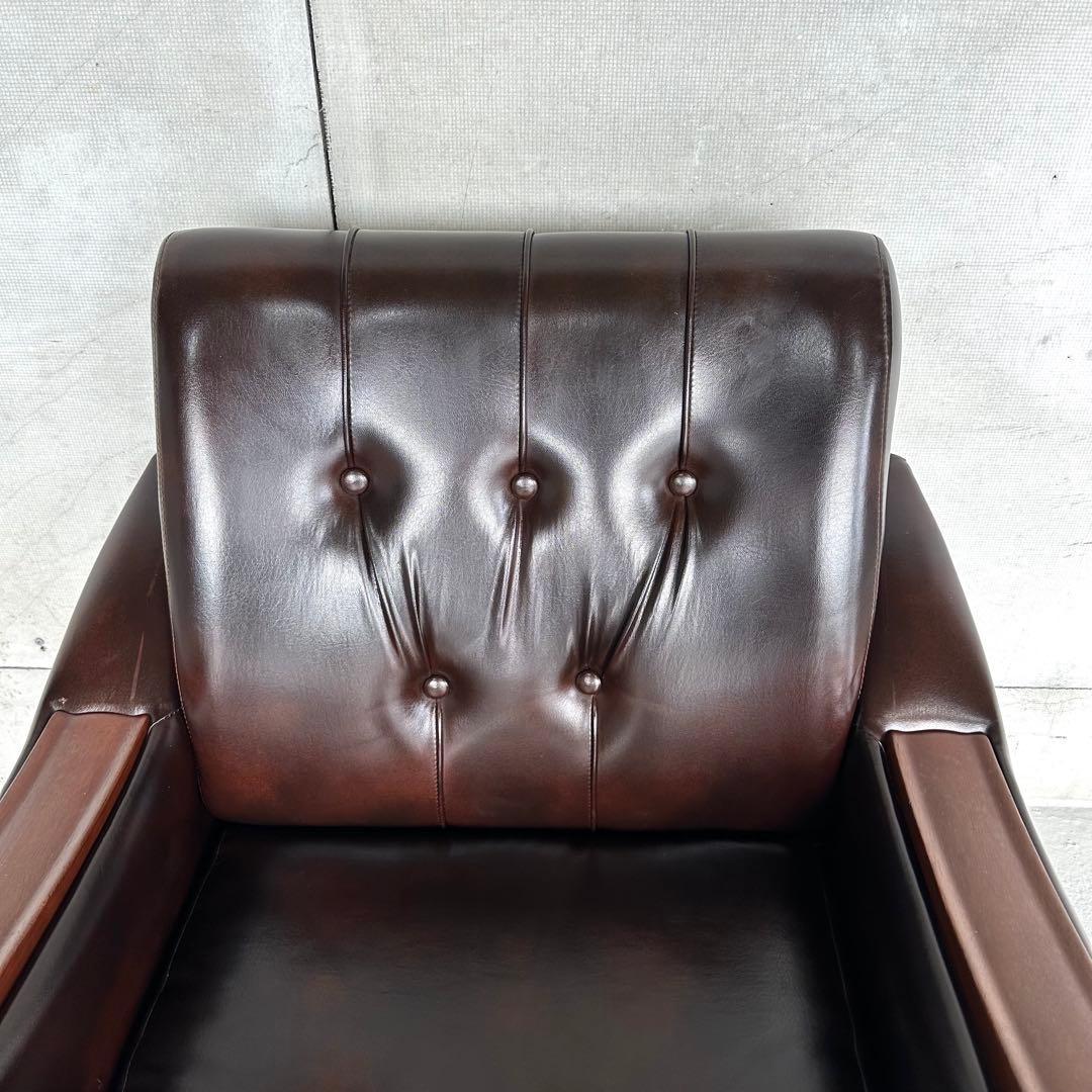 ✦昭和レトロ✦ミッドセンチュリー ラウンジチェア 合皮 × 無垢材装飾 ソファー