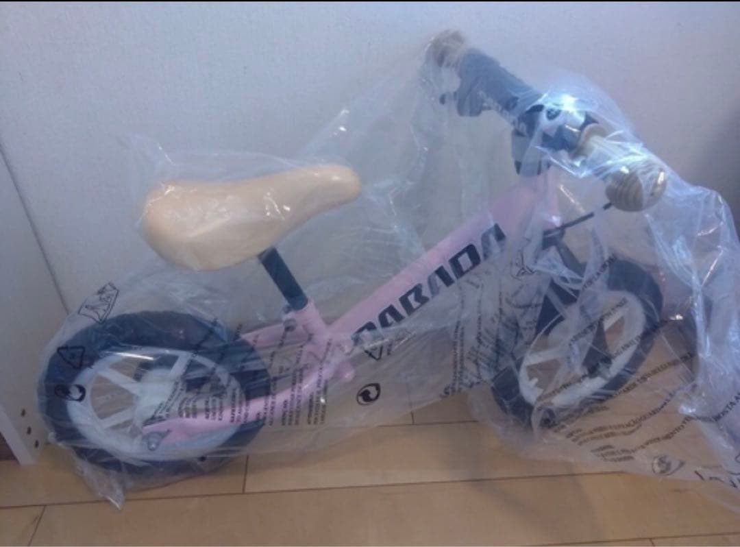 バランスバイク ピンク