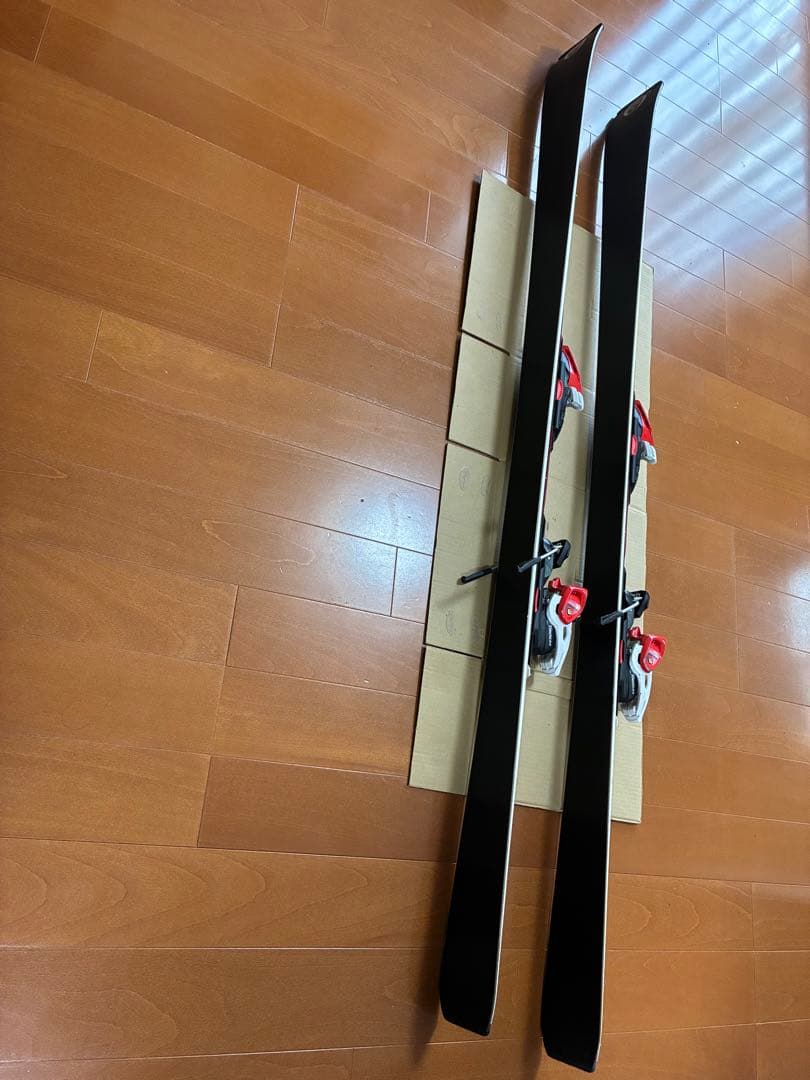 人気モデルOGASAKA ケオッズKS-LS スキー板 赤黒 バインディング付き
