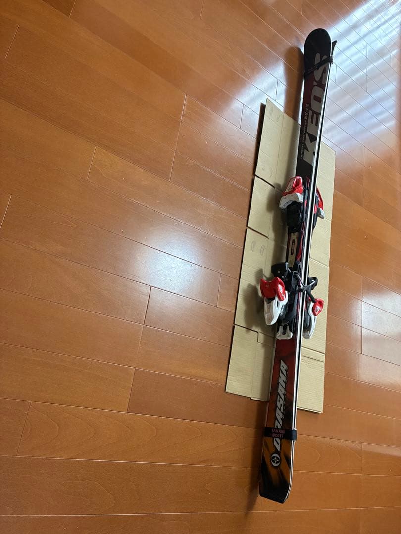 人気モデルOGASAKA ケオッズKS-LS スキー板 赤黒 バインディング付き