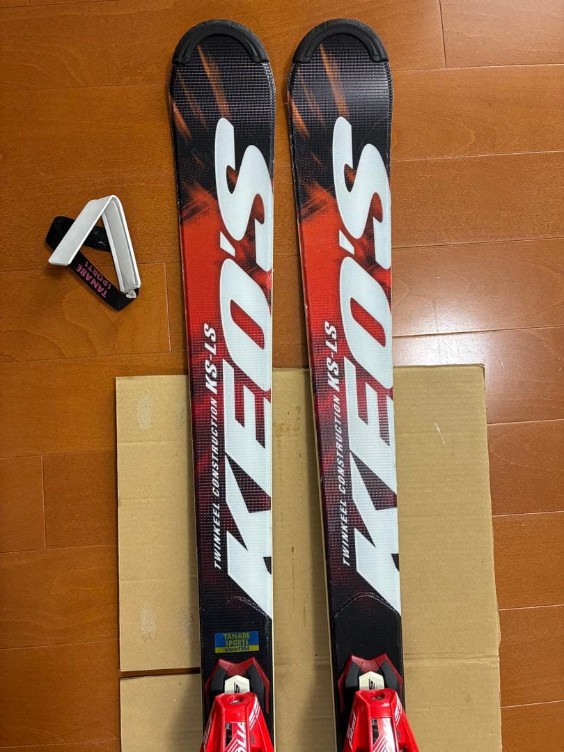 人気モデルOGASAKA ケオッズKS-LS スキー板 赤黒 バインディング付き