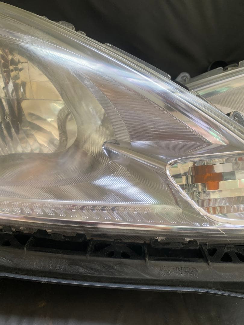 ホンダ フィット ハイブリッド GP1/GP4 純正ヘッドライト 左右セット