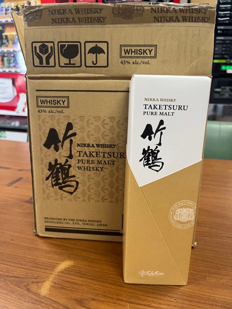 ニッカ 竹鶴 ピュアモルト ウイスキー 化粧箱入り