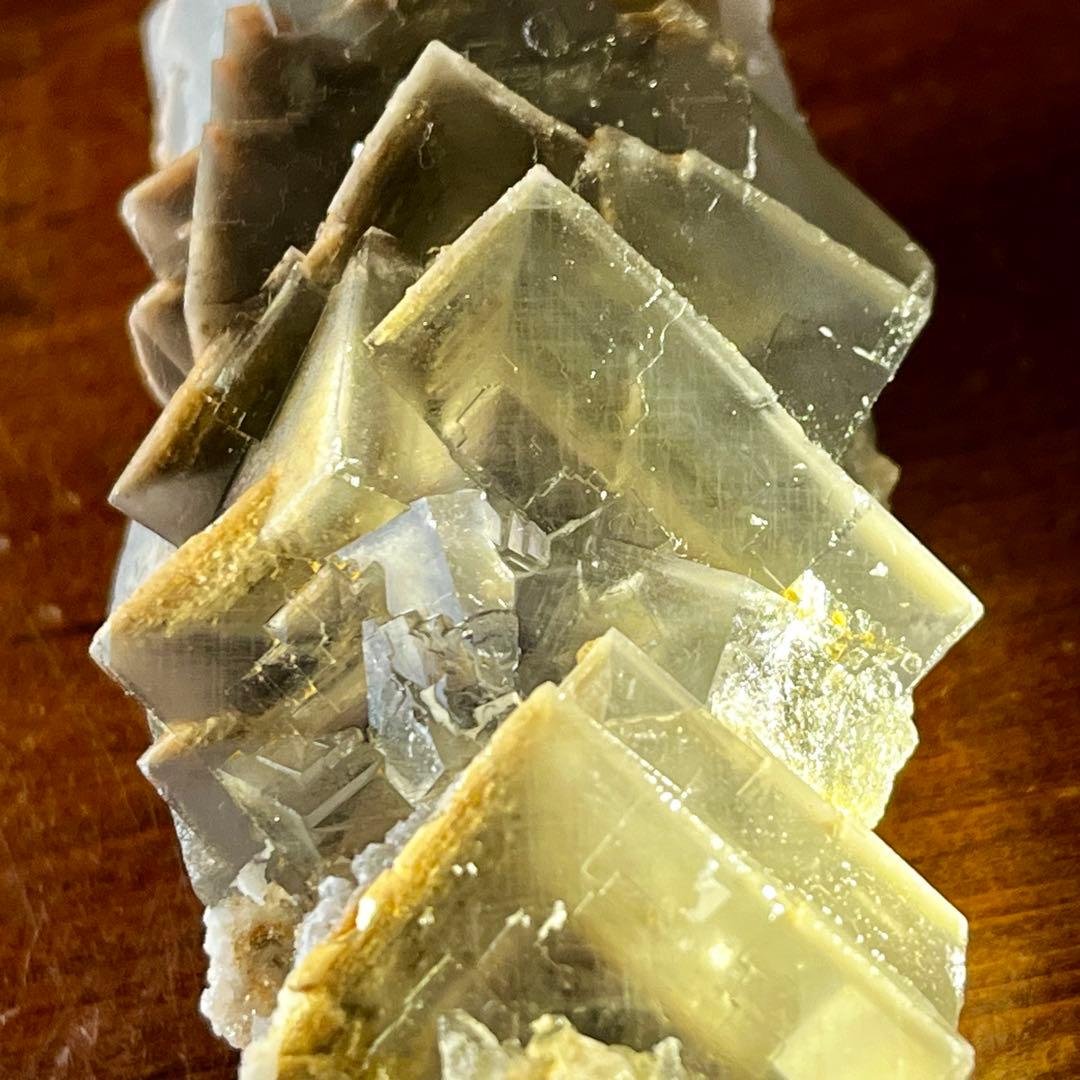 ゾーニング フローライト グレー 561.25ct 一点物 蛍石 原石 鑑賞石