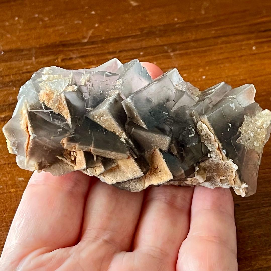 ゾーニング フローライト グレー 561.25ct 一点物 蛍石 原石 鑑賞石