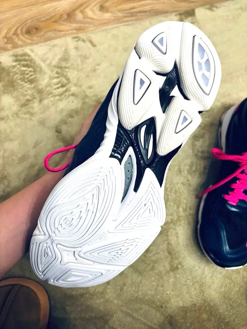 Mizuno WAVE LIGHTNINGバレーボールシューズ26.0cm