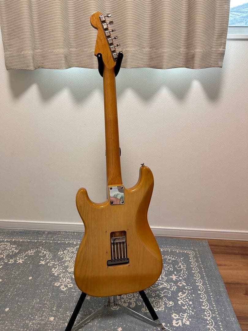 フェンダーカスタムショップ 1991年　62年ストラト　ホワイトブロンド