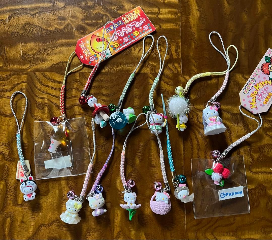 d*2様 ご当地キティちゃん ストラップ 13個 レアあり