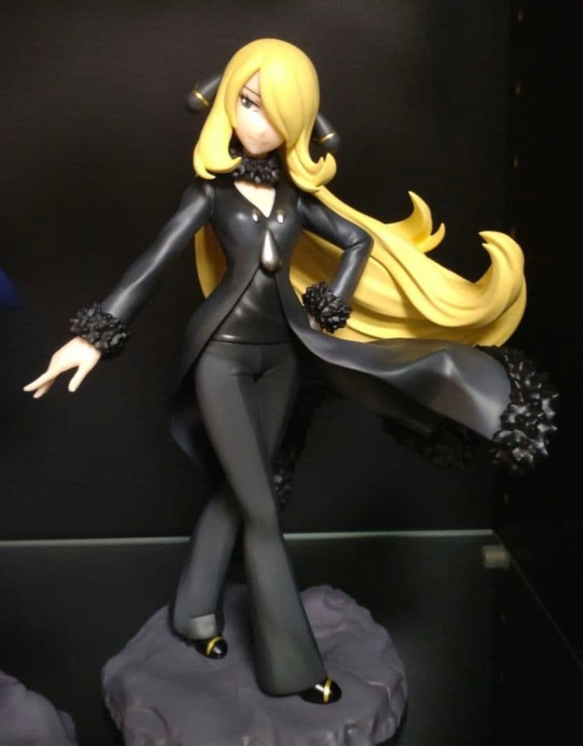 コトブキヤ ARTFX J シロナwithガブリアス フィギュア