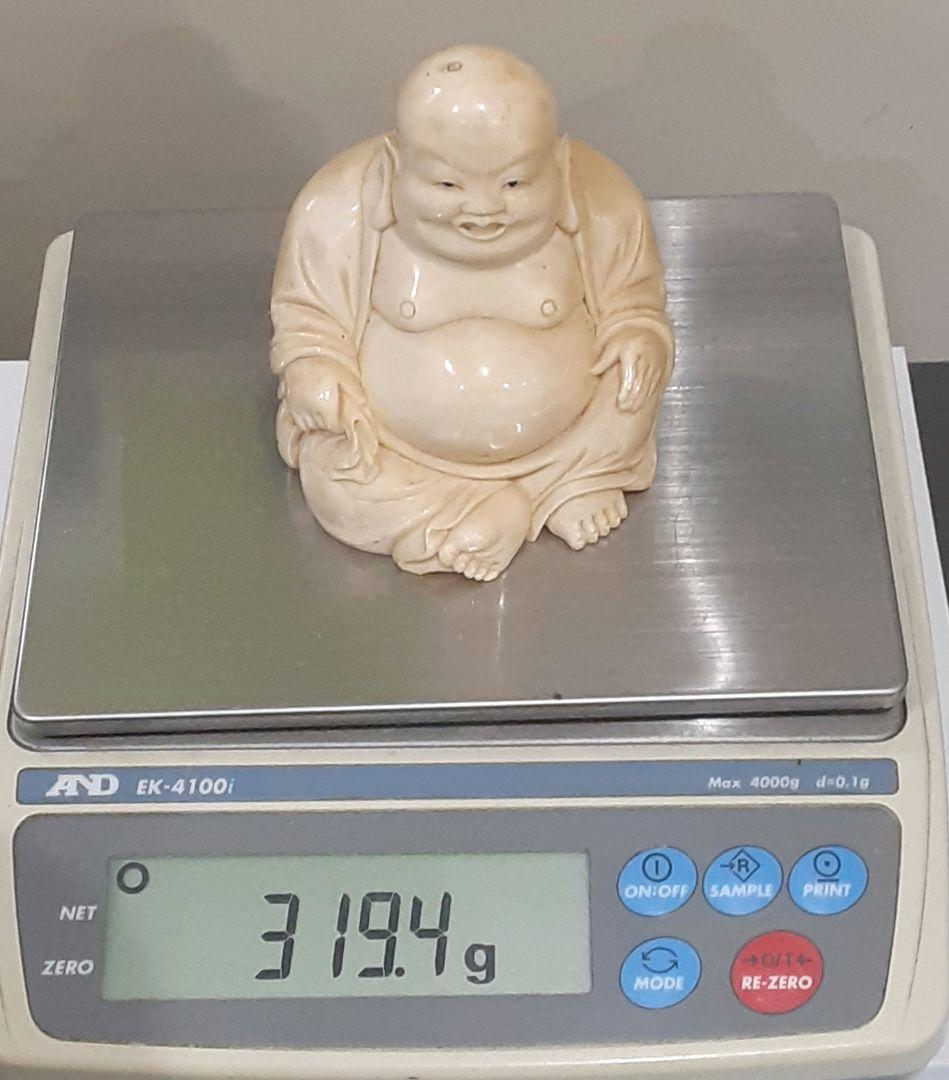 Y1701-5 細密彫刻 極上 布袋置物 唐木台付 総重量319.4g