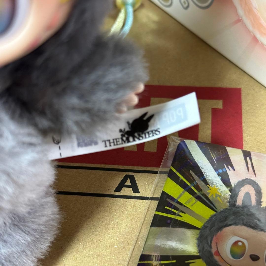 正規品 Labubu Big into Energy ラブブ シークレット