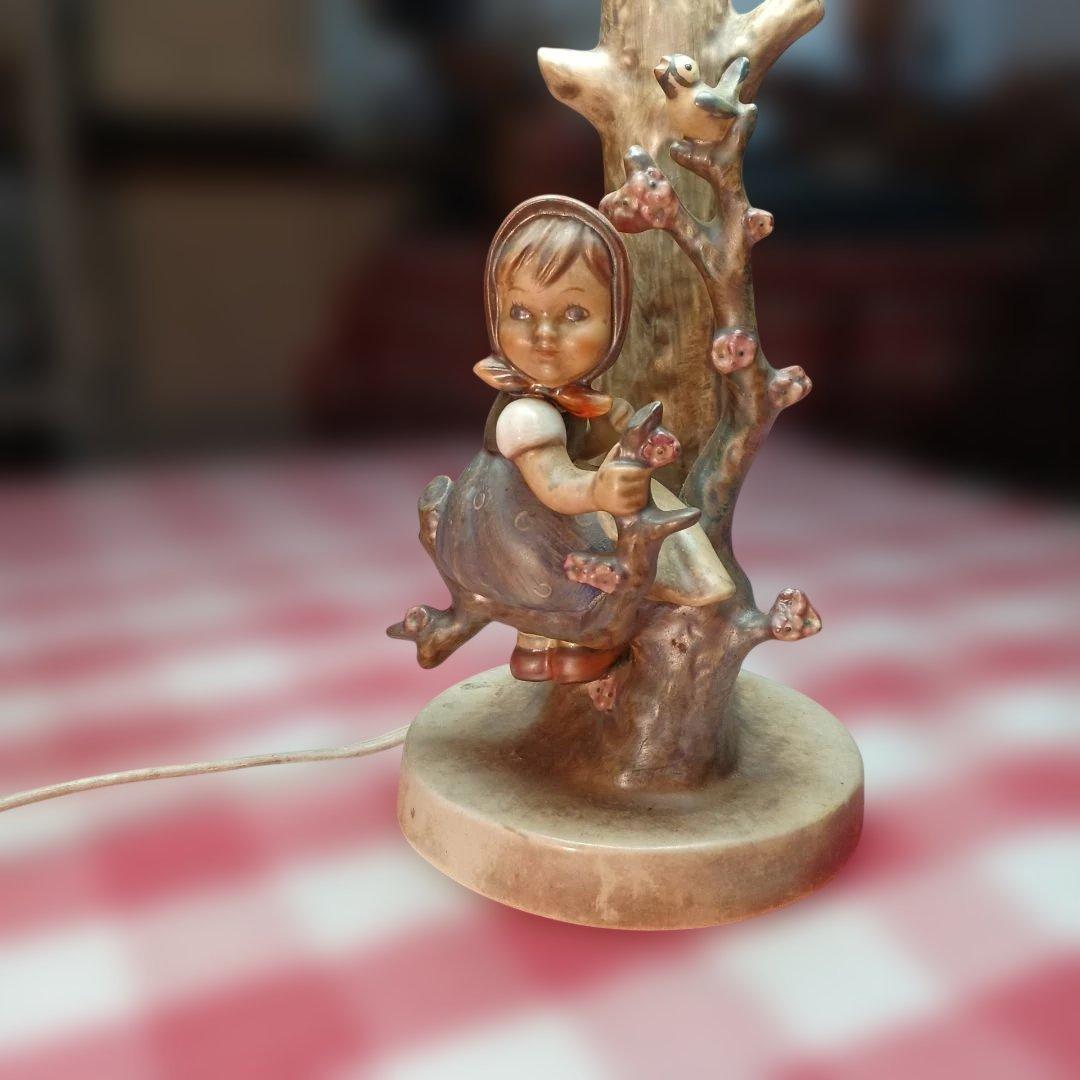 W. Goebel 陶器製ランプ 少女デザインapple tree girl