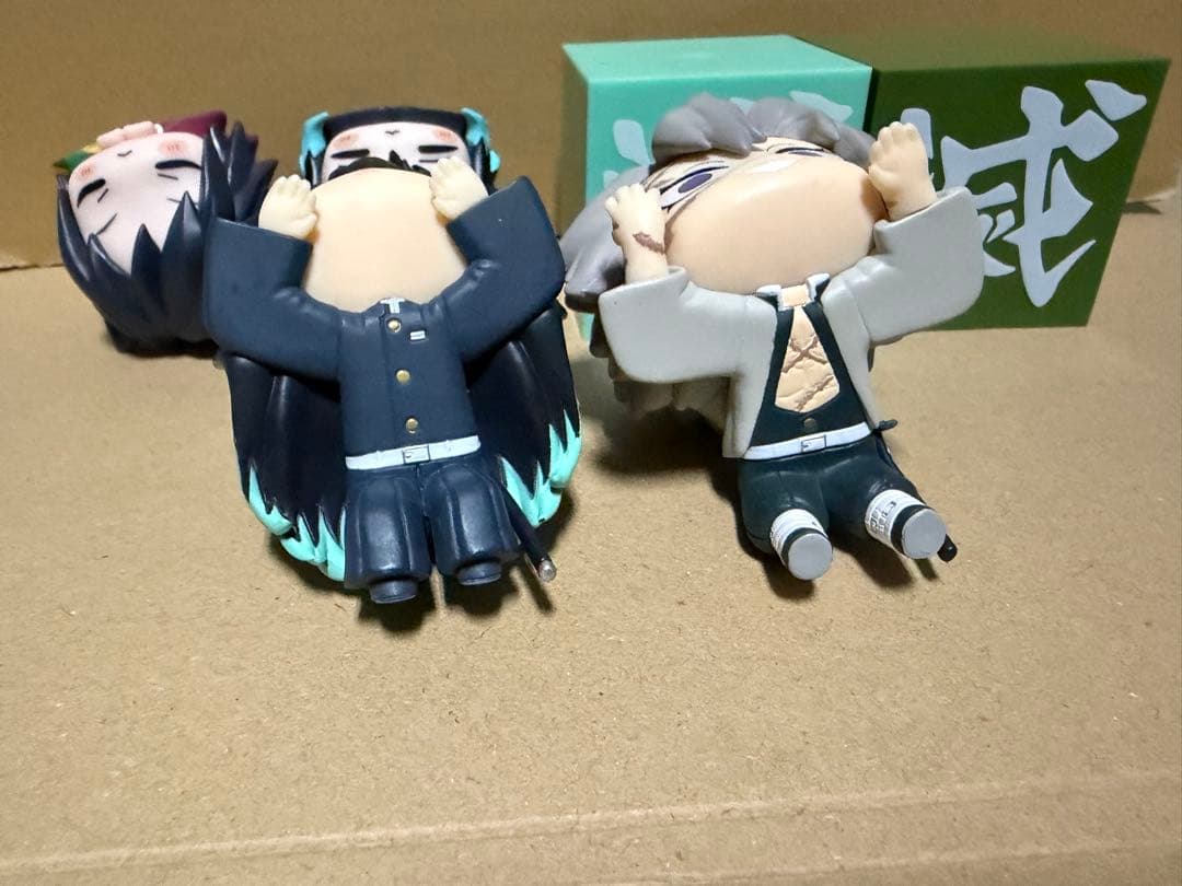 鬼滅の刃 ひっかけフィギュア おひるねこ 冨岡義勇 不死川実弥 時透無一郎