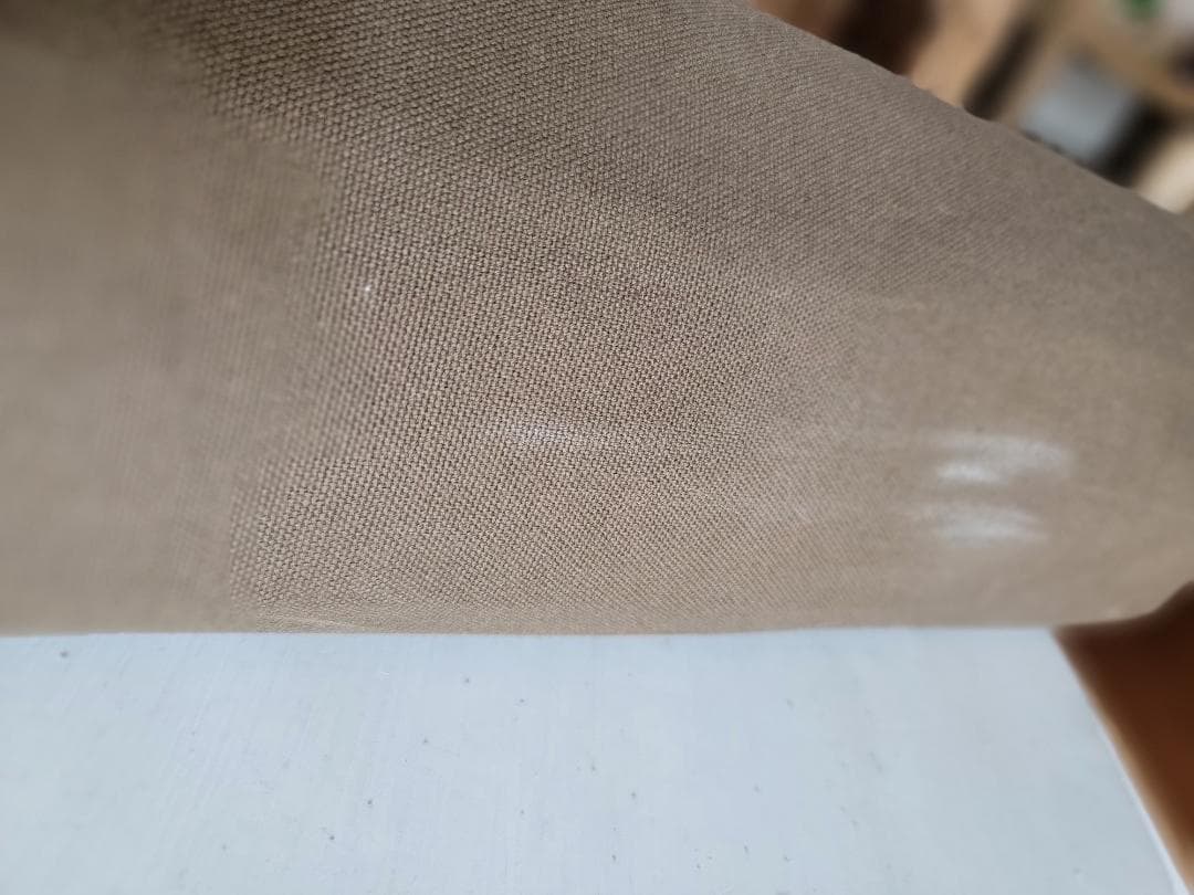 OUTSIDE INのクルカルテーブル