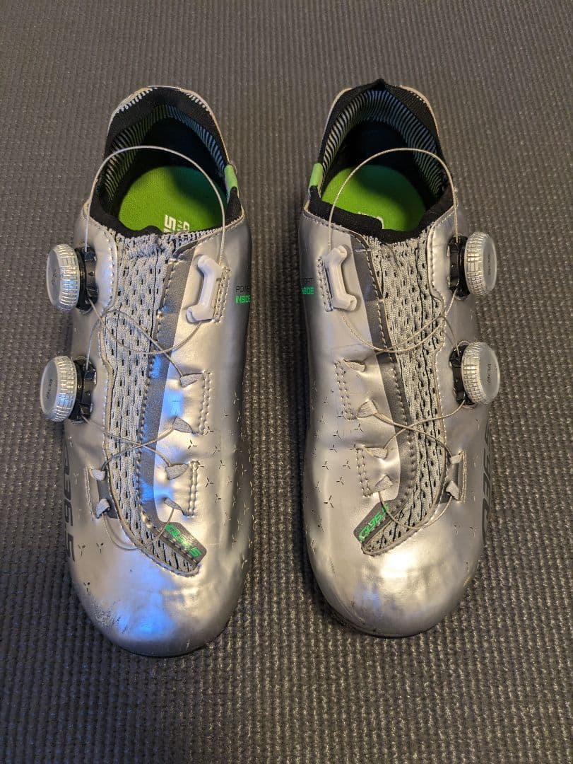 Q36.5ユニークシューズサイズEU39.5