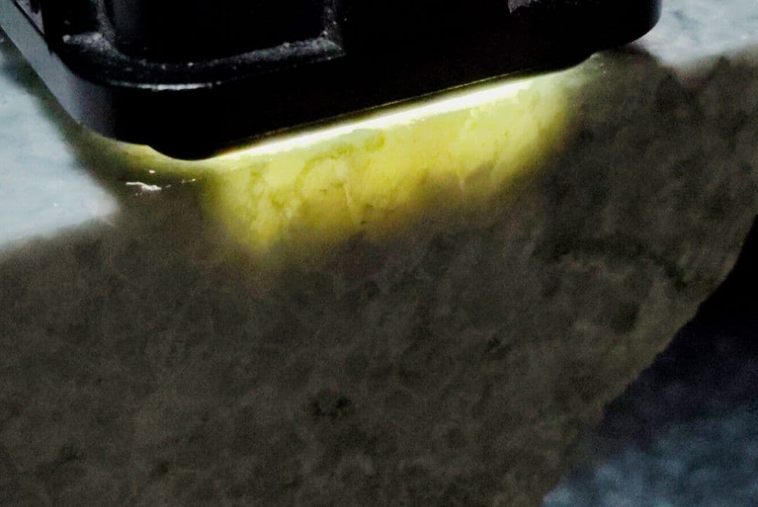 ★翡翠原石★糸魚川硬玉【小滝・川ズレ・転石カット3.6kg】