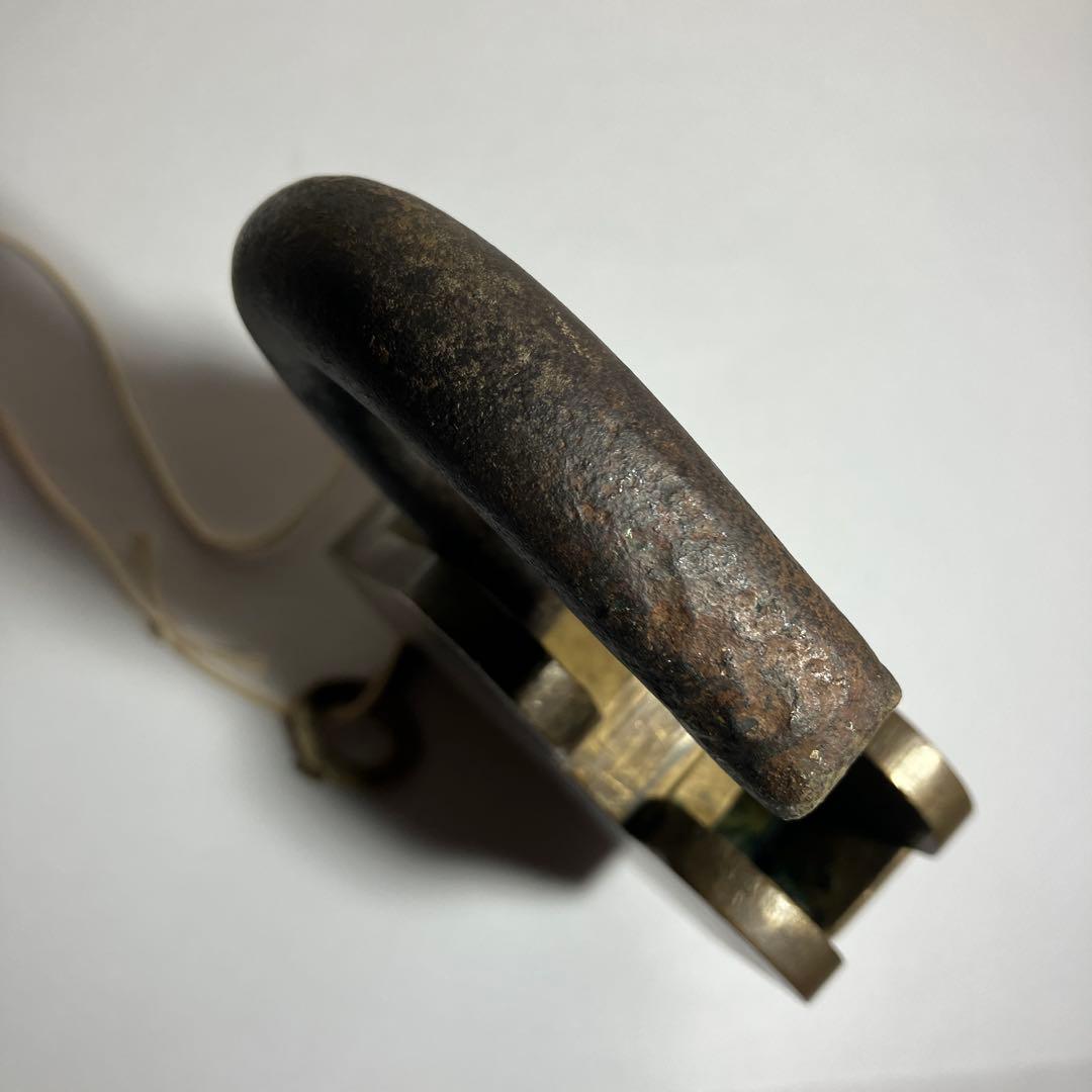 印度「ＨＯＮＥＳＴＹ　ＬＯＣＫ　ＳＴＯＲＥＳ」の特大クマ型ビンテージ南京錠