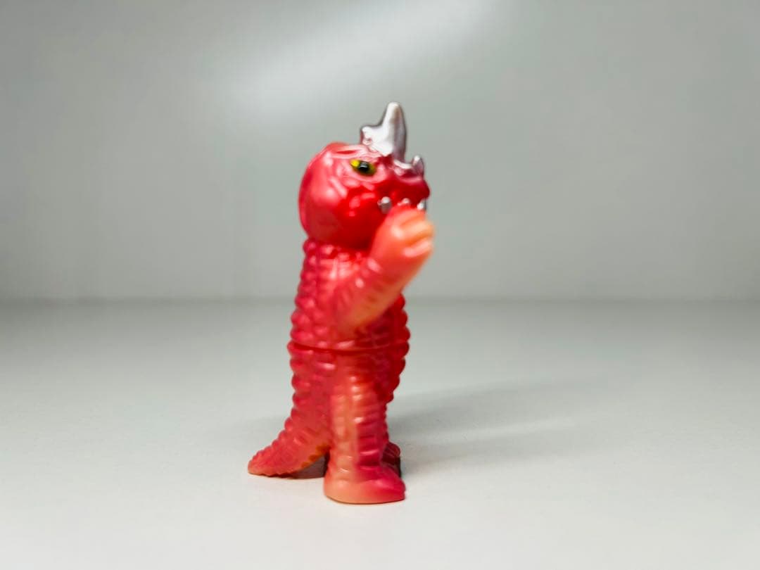 日*4様 ぶたのはな じゃんけんバトル アボラス 肌色成型　ピンク　赤　怪獣　ミ