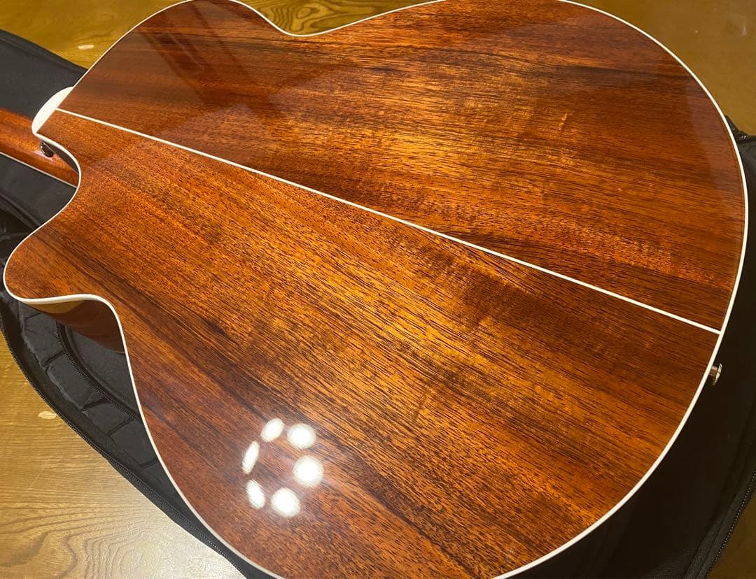 Takamine PTU131KC N ハワイアンコア エレアコ　超美品