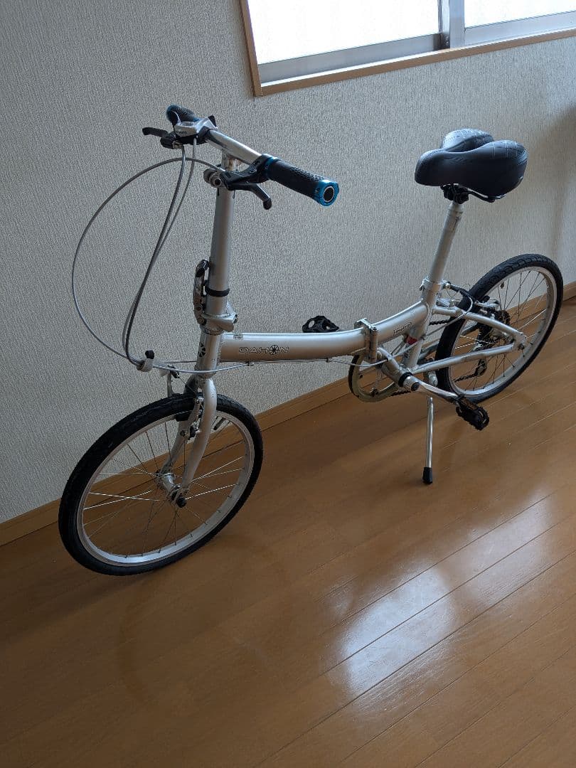 ダホン メトロ シルバー