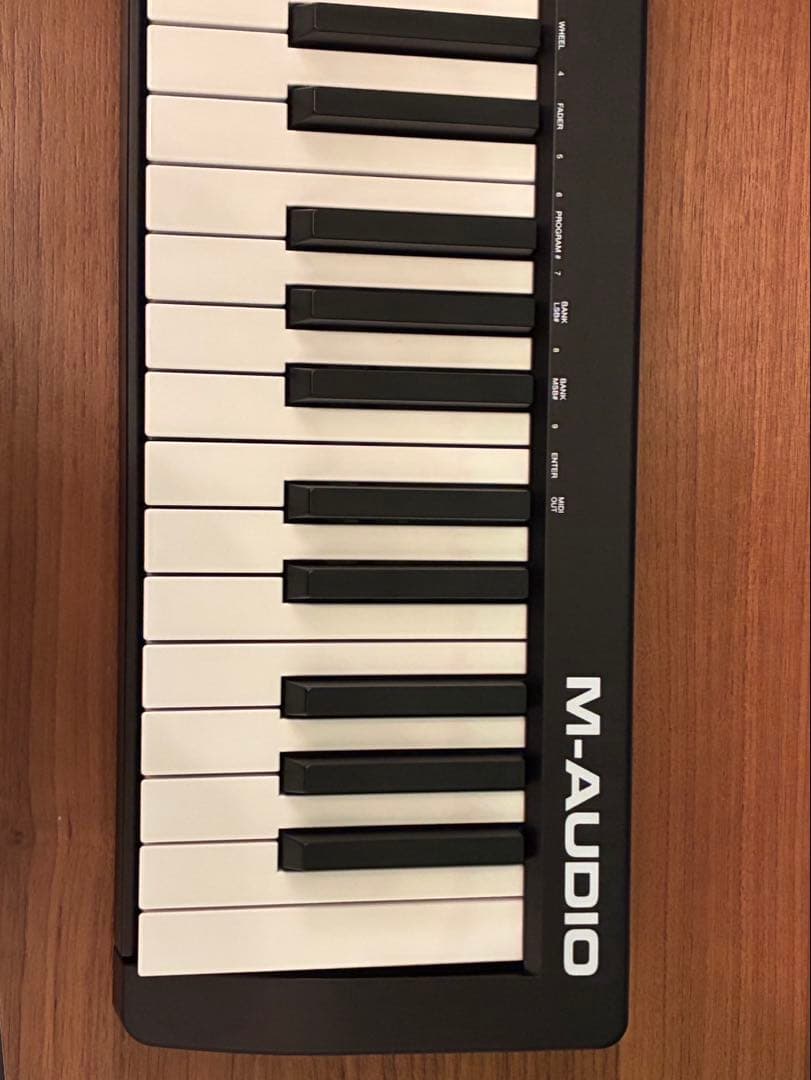 美品! M-AUDIO KEYSTATION 61 MK3 MIDIキーボード
