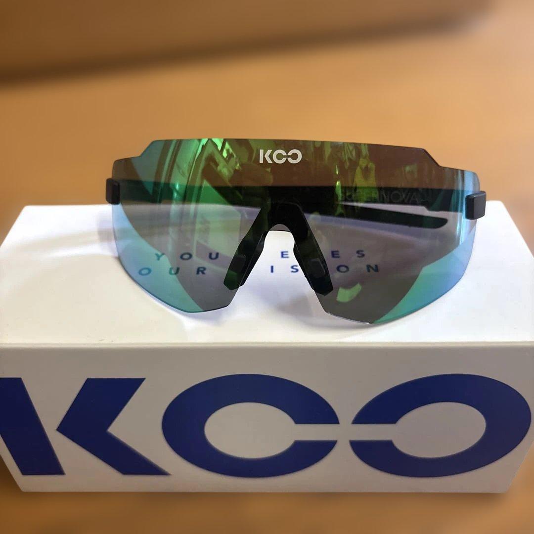 KOO Supernova サングラスGreen Mirror/CAT 2