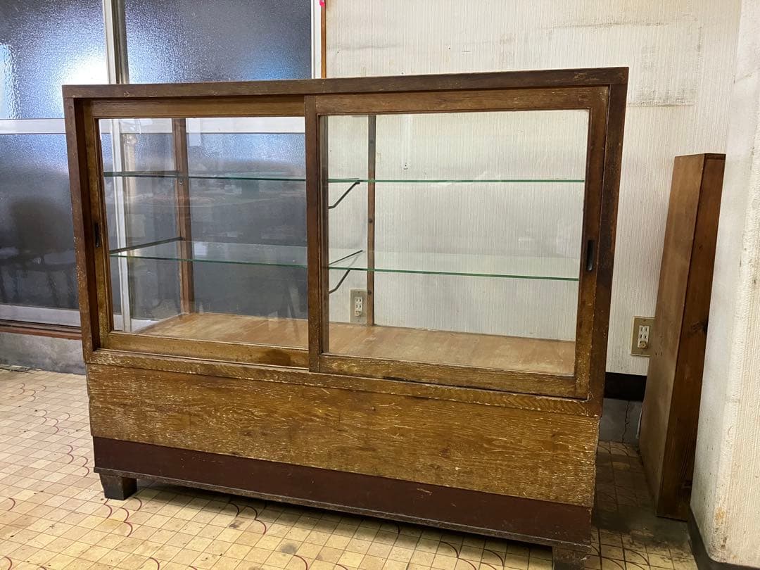 レトロ商品　木製ガラスケース　商品ケース2段棚付き