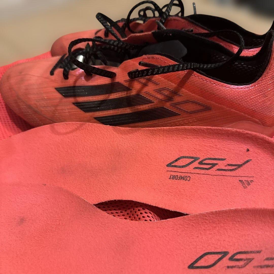 adidas F50 サッカーシューズ