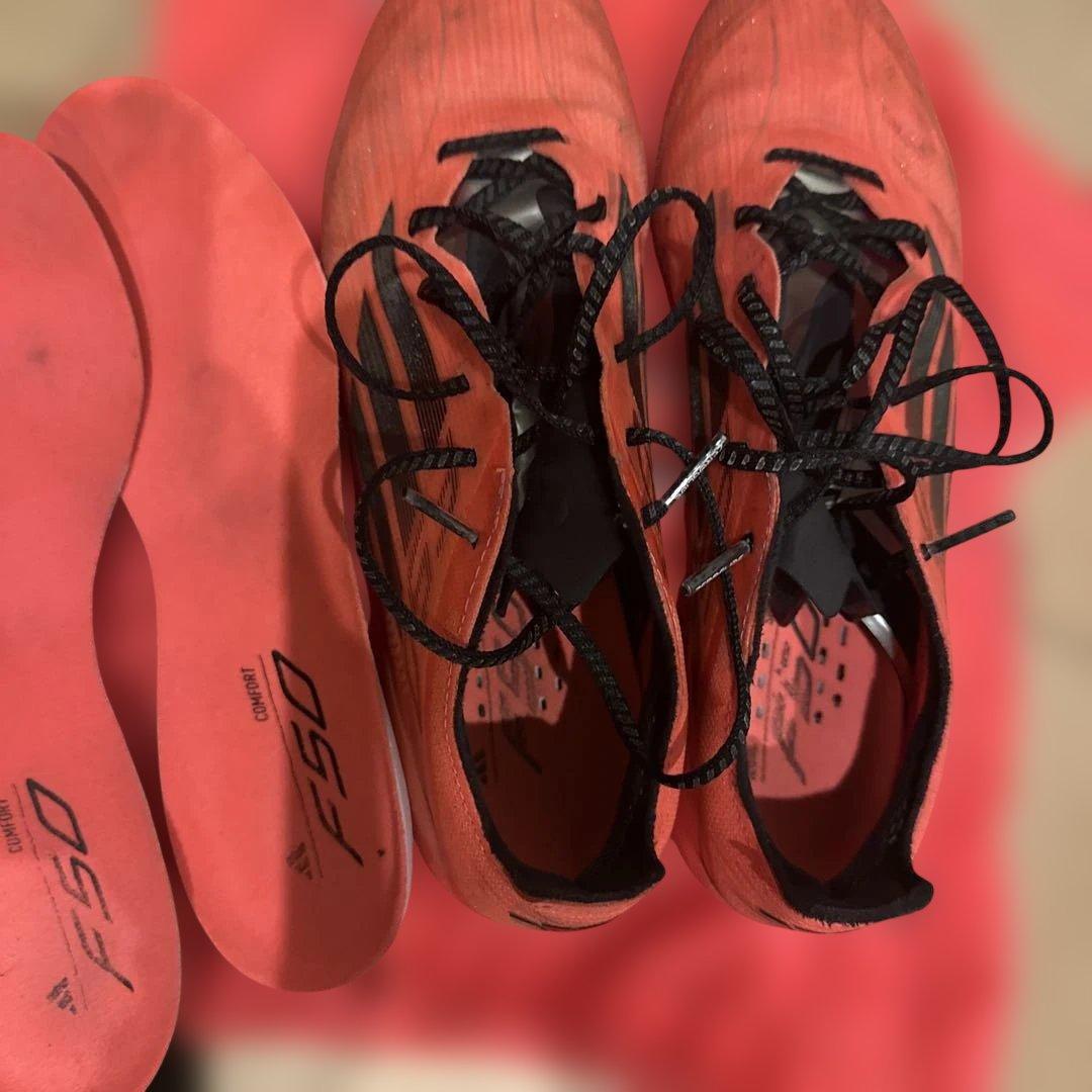 adidas F50 サッカーシューズ