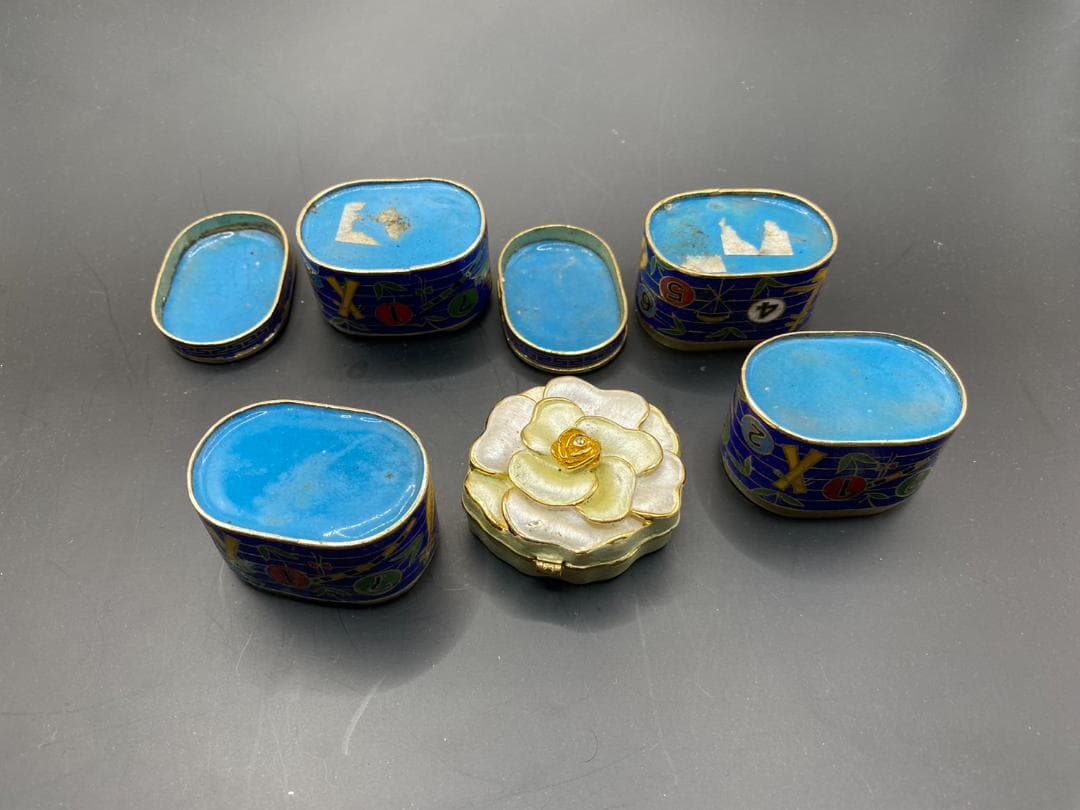 中国七宝焼き 京劇マスク ピルボックス / 小物入れ