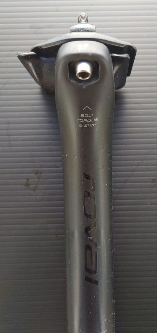 roval alpinist カーボンシートポスト　27.2mm x36cm