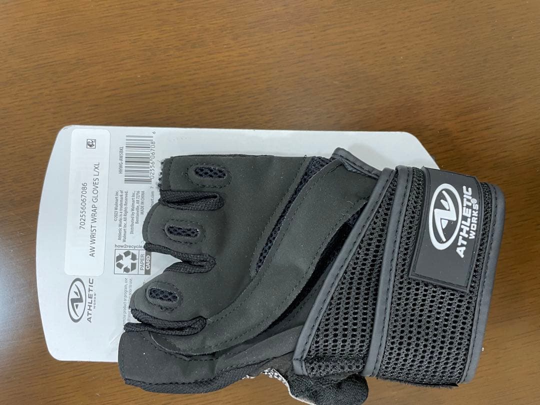 グローブ　筋トレ用手袋　Everlast 新品 L サイズ