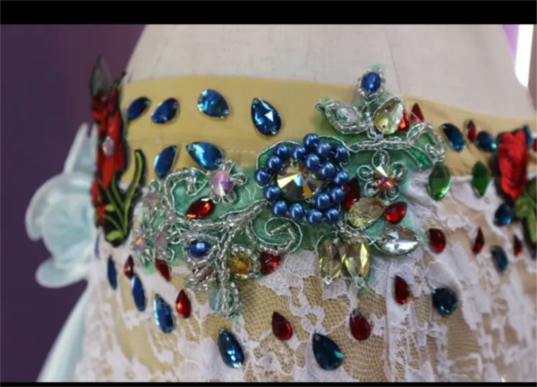 ベリーダンス衣装 オリエンタル ホワイトレース