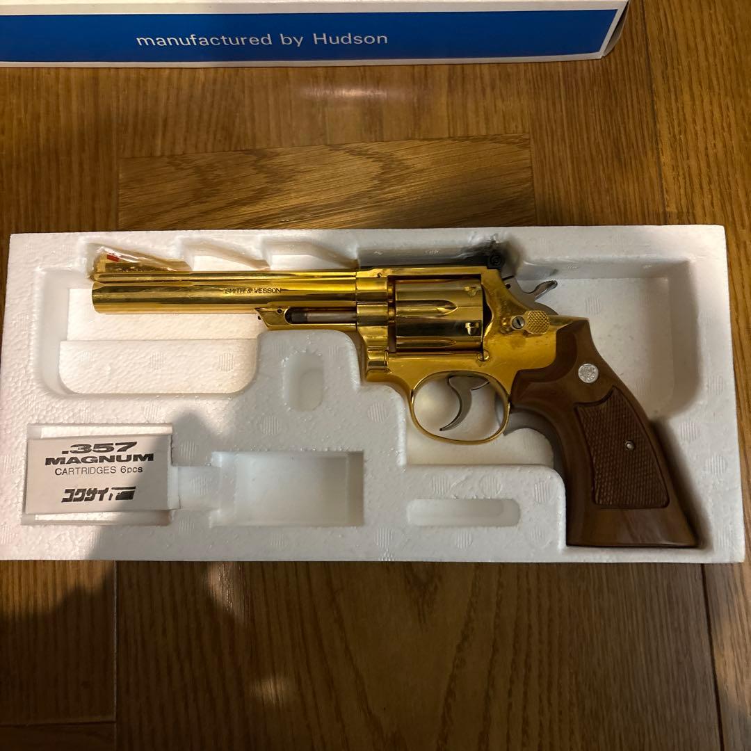 M19 COMBAT MAGNUM リボルバー