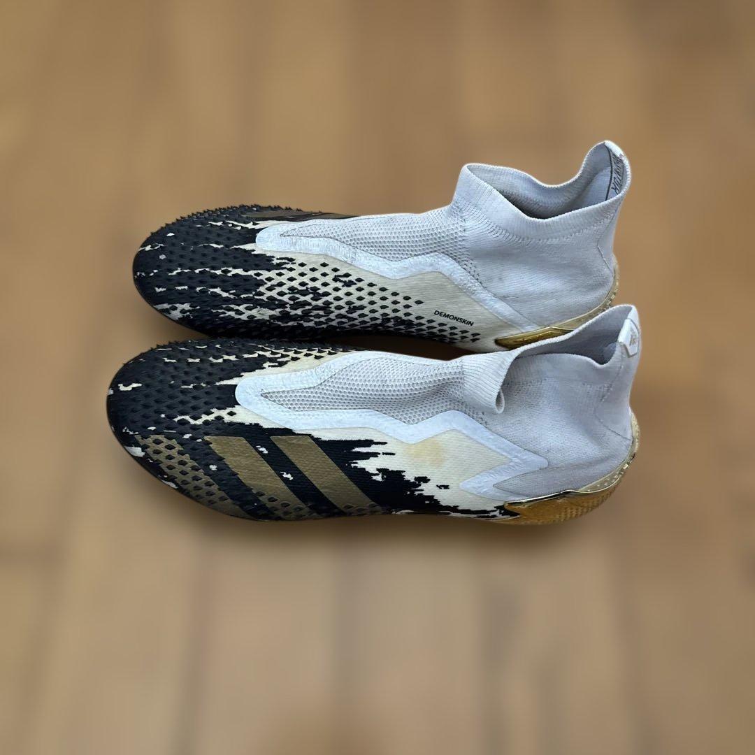 adidas サッカースパイク紐なしFG ホワイト/ブラック/ゴールド