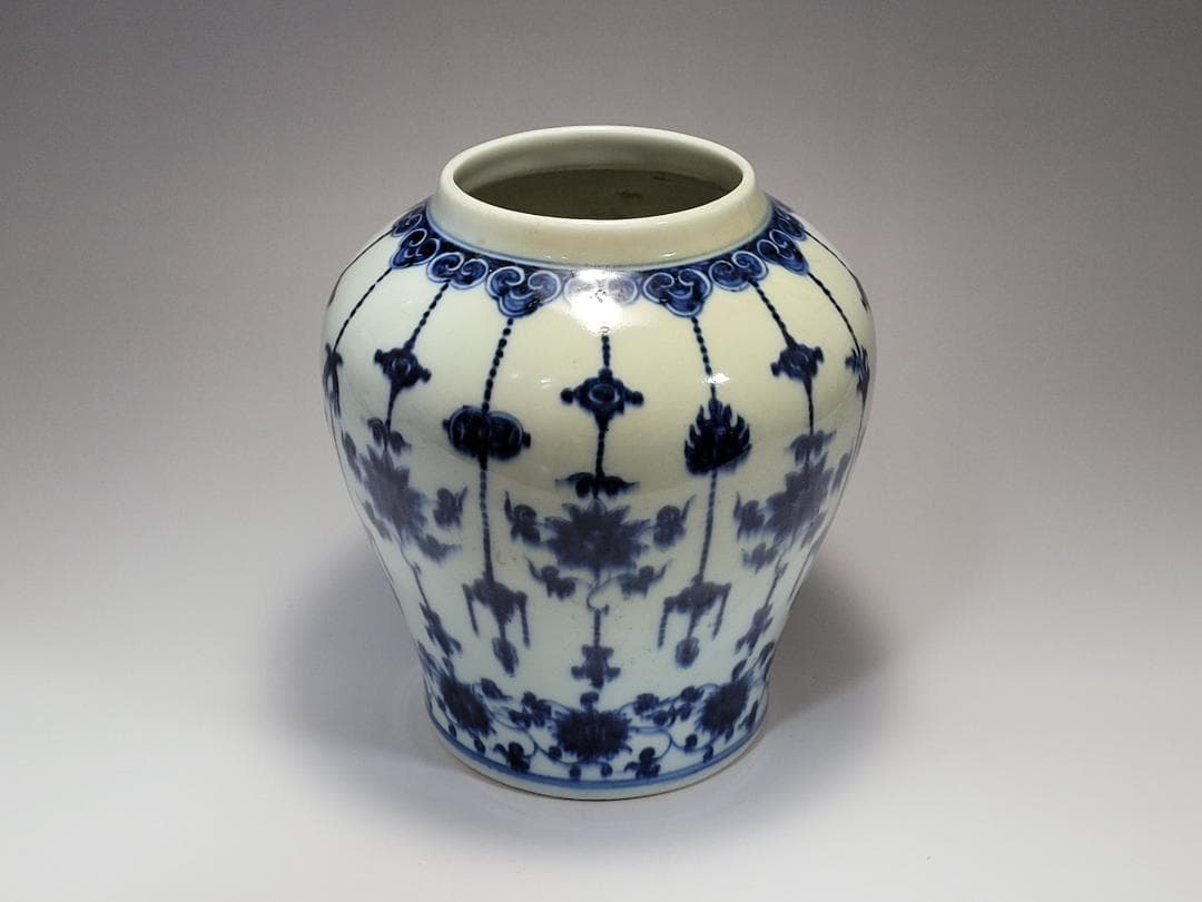 染付 吉祥花紋 花瓶 明清時代 高さ約17.7cm