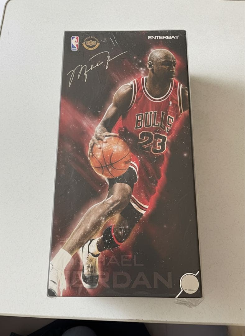 新品未開封ENTERBAY マイケル・ジョーダン #23 フィギュア 1/6