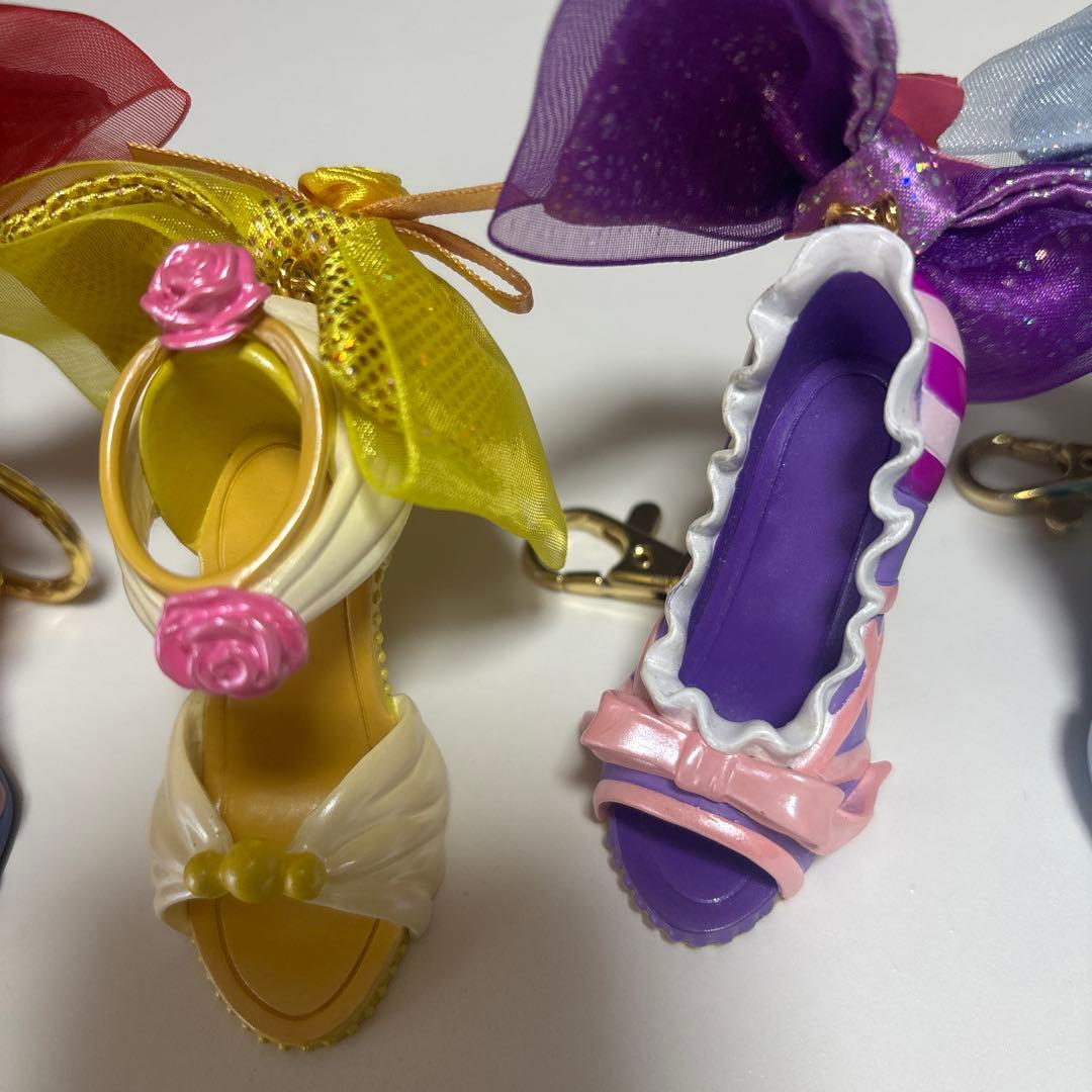 ディズニープリンスハイヒールキーホルダー　6個　オマケ付