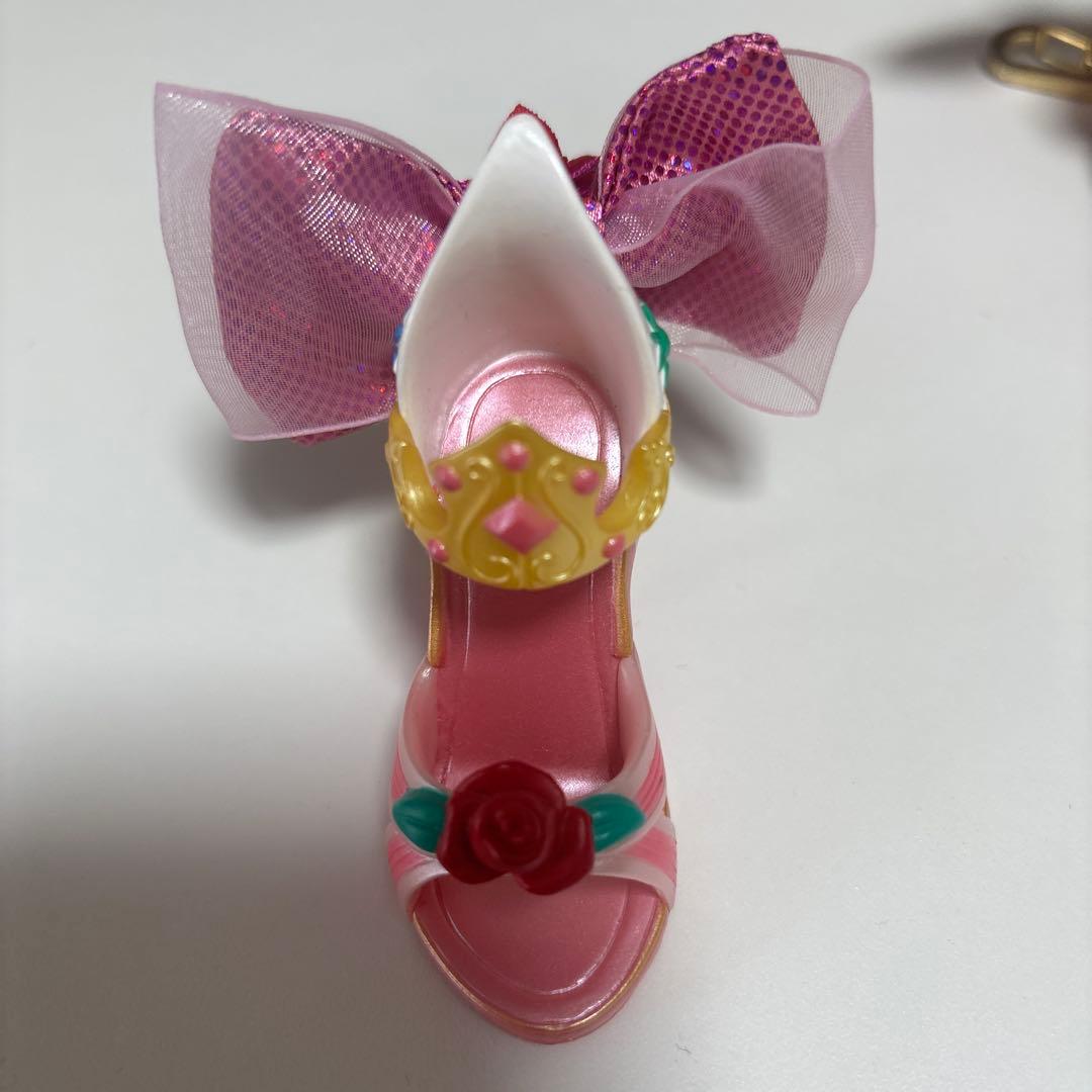 ディズニープリンスハイヒールキーホルダー　6個　オマケ付