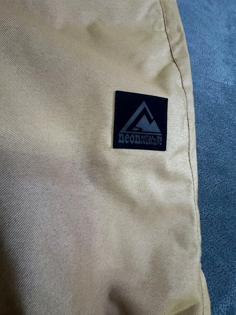 ❣️neoncollective オレンジ XSベストとグレーのフーディーセット❣️