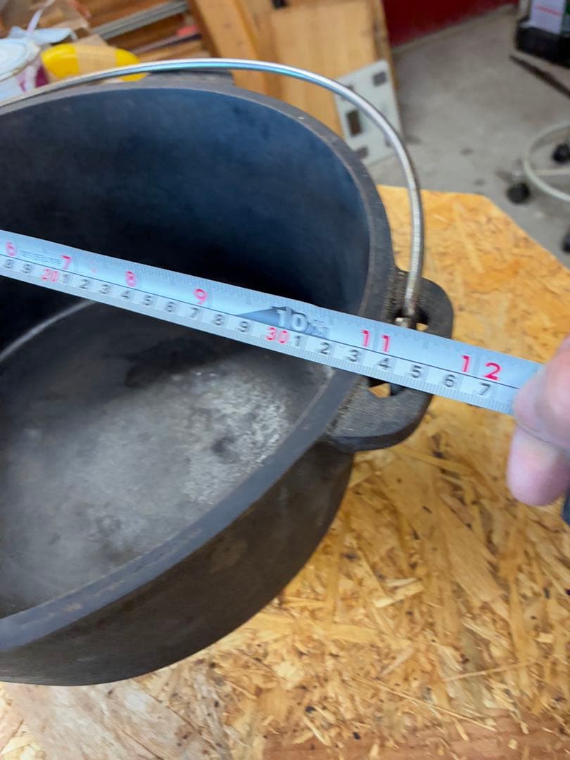 Coleman ダッチオーブンとスタンドセット