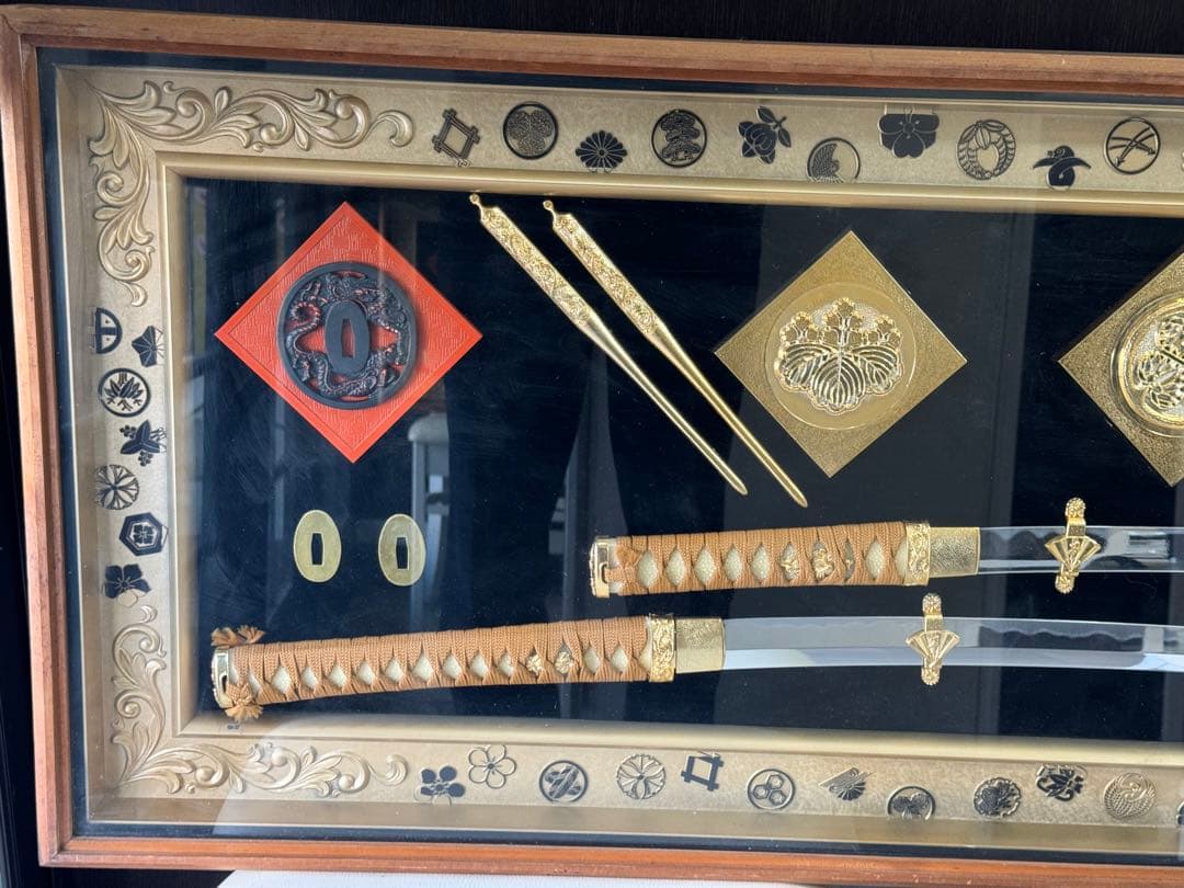 武家三大家家紋 徳川 織田 豊臣 名刀額飾り　模造刀　鍔　刀