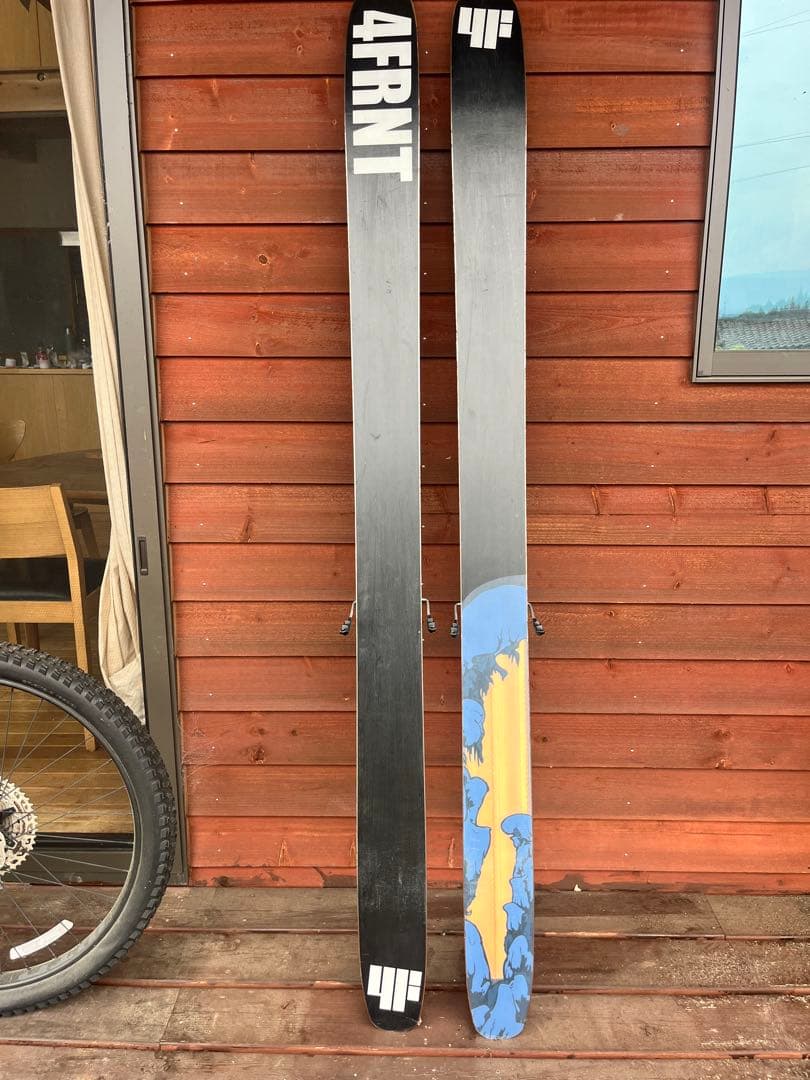 4FRNT スキー板 山のグラフィック　マーカービンディング付き