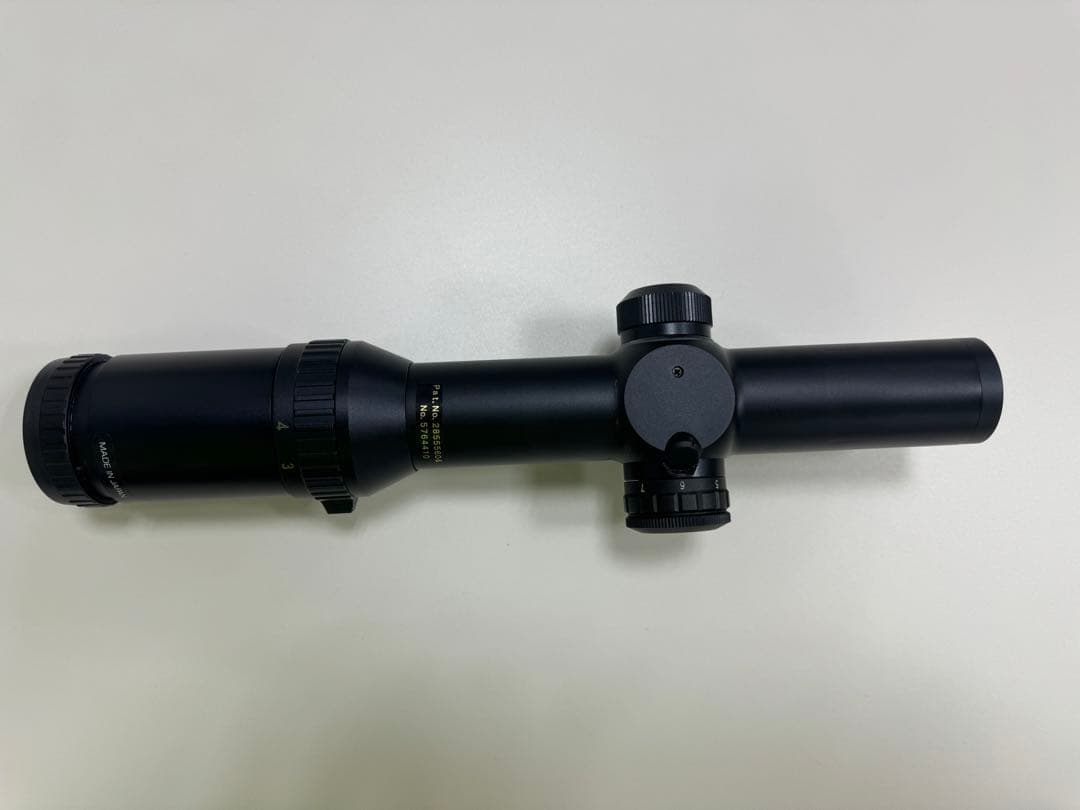 日本製　実銃用　スコープ　1ー4倍　Electro Visee II