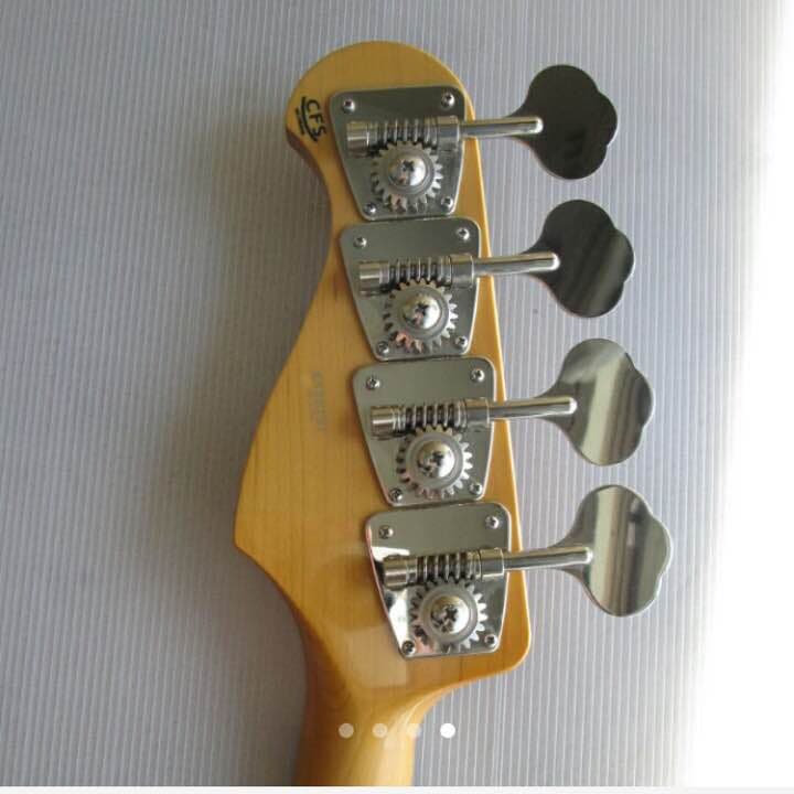 エレキベース Coolz 定価7万