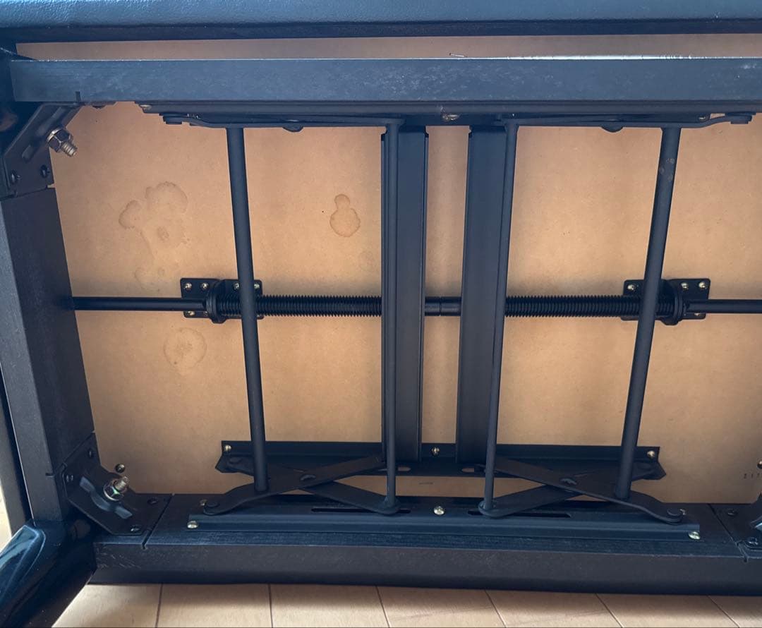 ピアノ　ベンチ椅子　猫脚