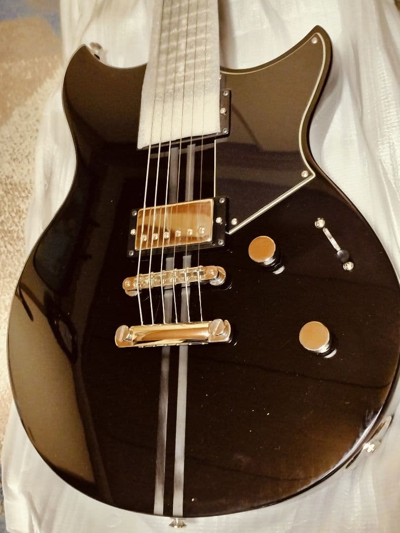 新品YAMAHA REVSTAR ELEMENTS RSE20 BLエレキギター