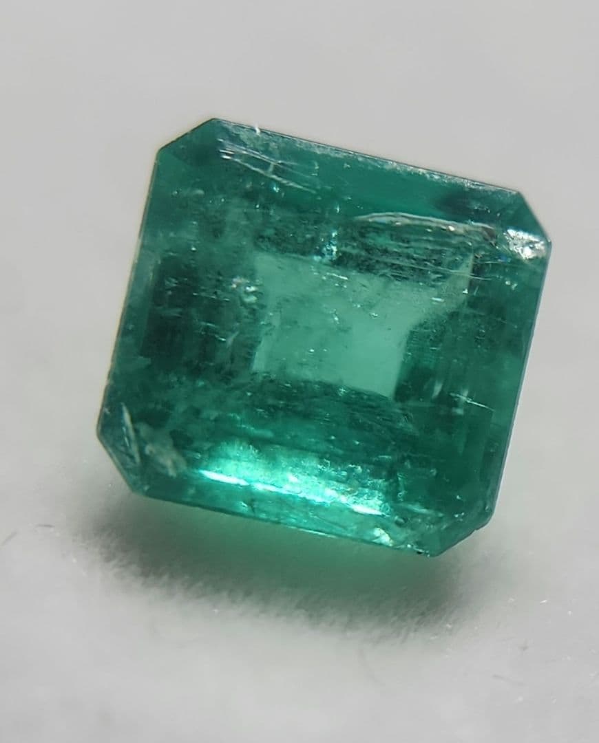 天然エメラルド 0.840ct