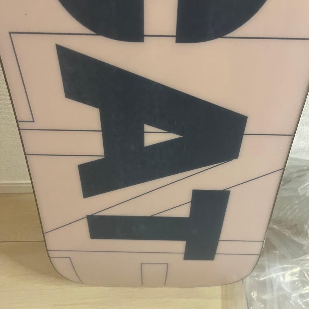 ✨新品未使用✨FNTC CAT 147cm ダブルキャンバー　スノーボード
