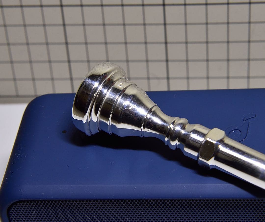 トランペットマウスピース　 ニューヨーククラシック3M ボブリーブススリーブ付き